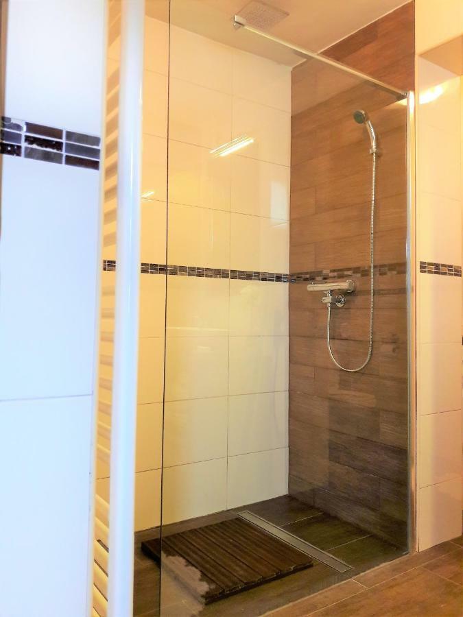 Spacious Apartment "Ana" On Lake Sabljaci 奥古林 外观 照片